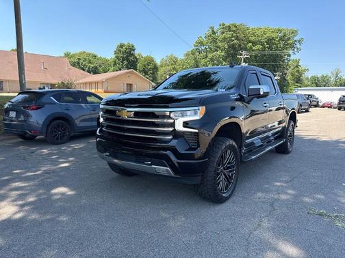 Black 2023 Chevrolet Silverado 1500 High Country