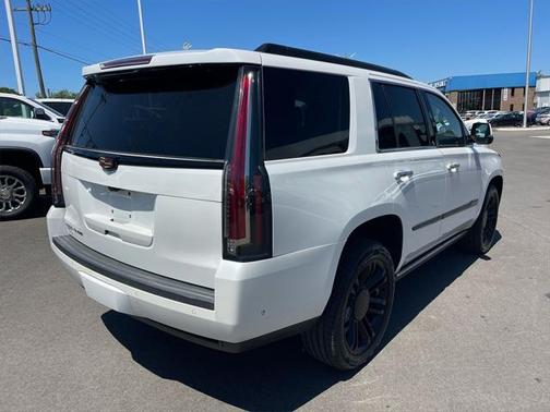 2017 Cadillac Escalade Premium Luxury