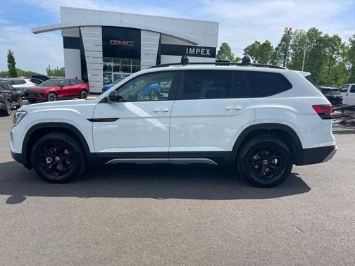 2024 Volkswagen Atlas 2.0T SE w/Technology 4MOTION