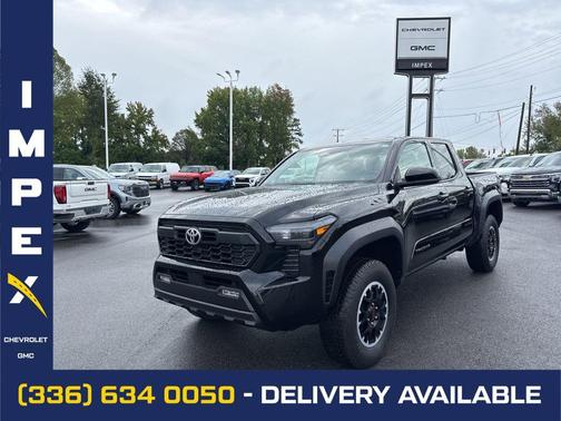 2025 Toyota Tacoma SR