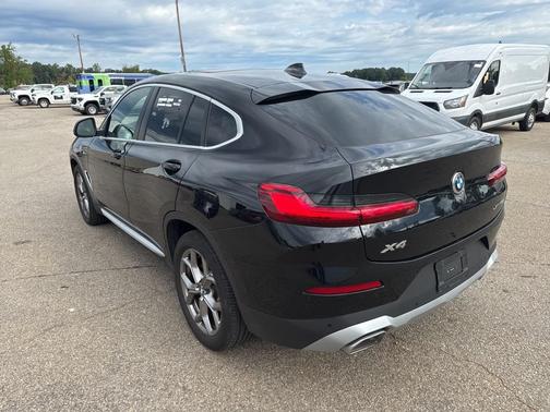 2024 BMW X4 xDrive30i