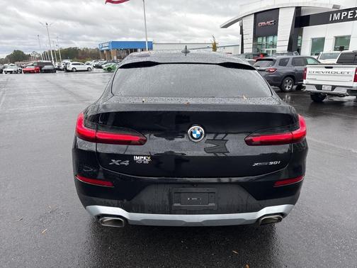 2024 BMW X4 xDrive30i