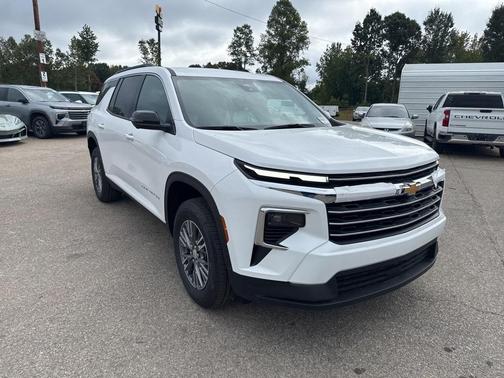 2025 Chevrolet Traverse LT