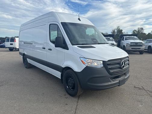 2025 Mercedes-Benz Sprinter 2500 High Roof