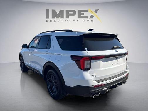 Star White Metallic Tri-Coat 2025 Ford Explorer ST
