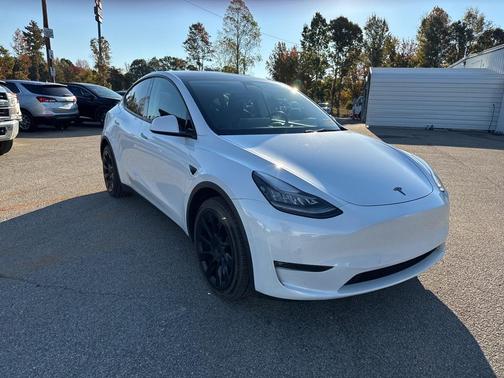 2021 Tesla Model Y Standard Range Rear-Wheel Drive
