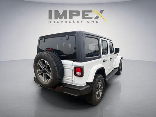 Bright White 2023 Jeep Wrangler 4-Door Sahara