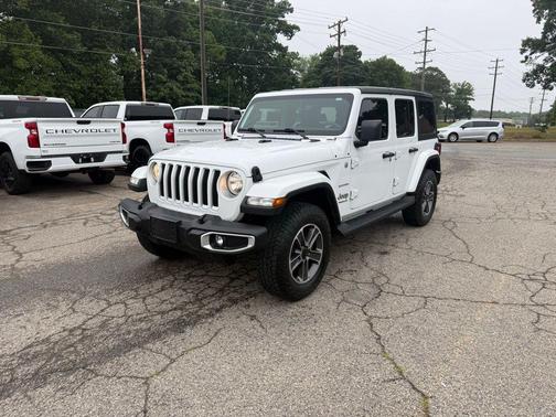 Bright White 2023 Jeep Wrangler 4-Door Sahara