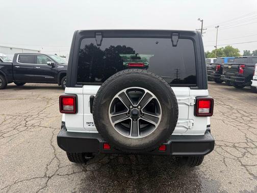 Bright White 2023 Jeep Wrangler 4-Door Sahara