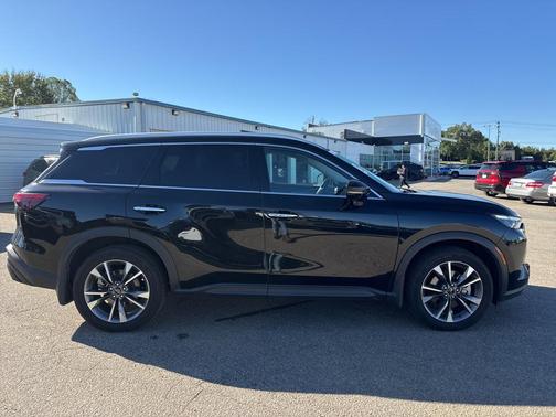 2024 INFINITI QX60 Luxe