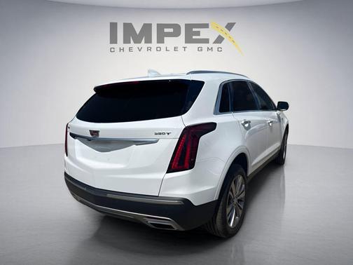 Crystal White Tricoat 2024 Cadillac XT5 Premium Luxury