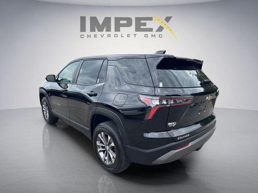 Mosaic Black Metallic 2026 Chevrolet Equinox 1LT