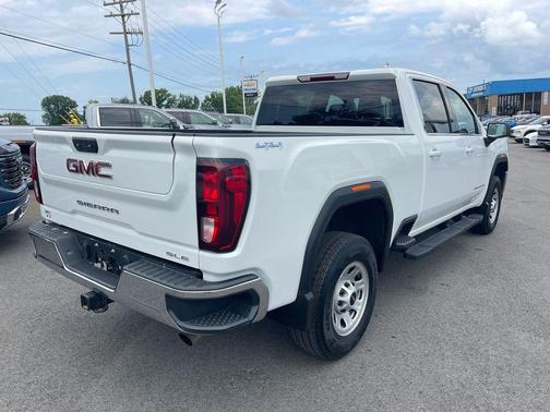 2023 GMC Sierra 2500 SLE