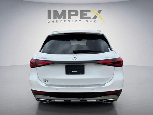 White 2023 Mercedes-Benz GLC 300 4MATIC