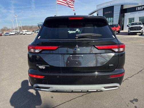 2022 Mitsubishi Outlander SEL 2.5 2WD