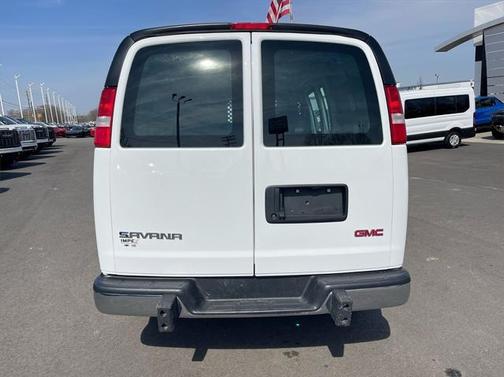 2023 GMC Savana 2500 Work Van
