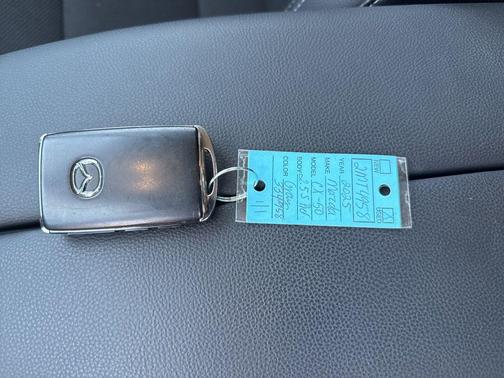 2025 Mazda CX-50 2.5 S Preferred Package