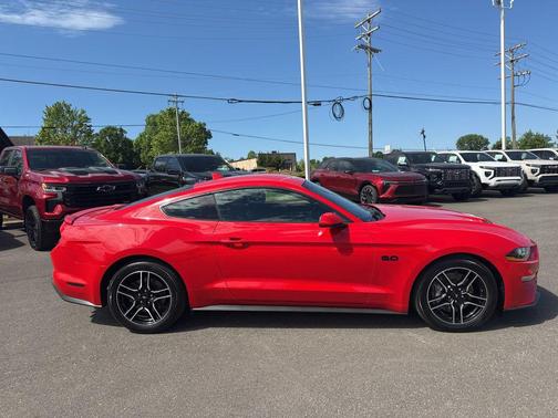 Race Red 2022 Ford Mustang GT Premium