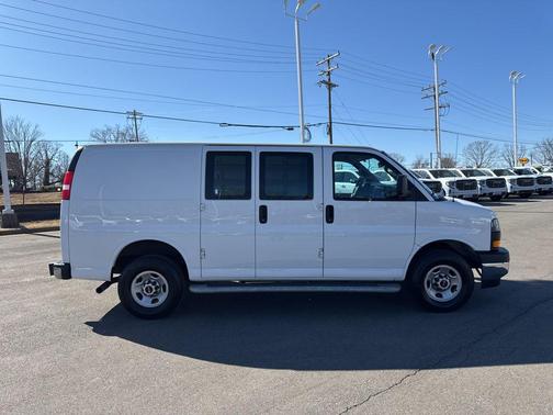 2023 GMC Savana 2500 Work Van