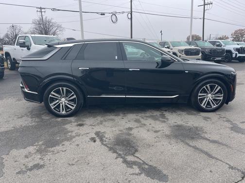 2024 Cadillac LYRIQ Luxury