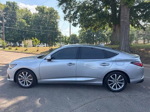 Lunar Silver Metallic 2023 Acura Integra