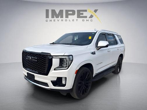 White Frost Tricoat 2022 GMC Yukon SLT