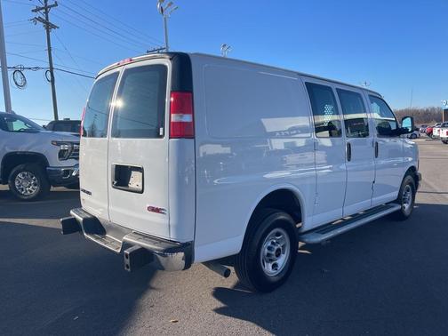 2023 GMC Savana 2500 Work Van