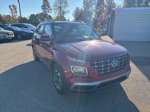 2024 Hyundai VENUE SEL