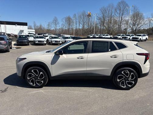 Tan 2026 Chevrolet Trax FWD 2RS