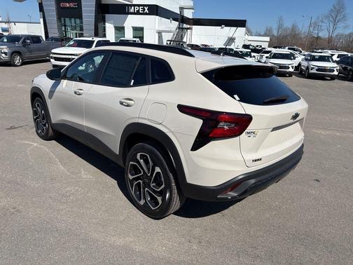 Tan 2026 Chevrolet Trax FWD 2RS