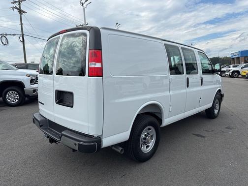 2025 Chevrolet Express 2500 RWD 2500 Regular Wheelbase WT