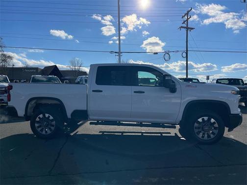 2024 Chevrolet Silverado 2500 Custom