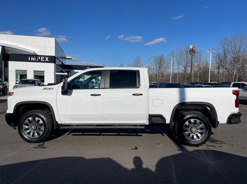 2024 Chevrolet Silverado 2500 Custom