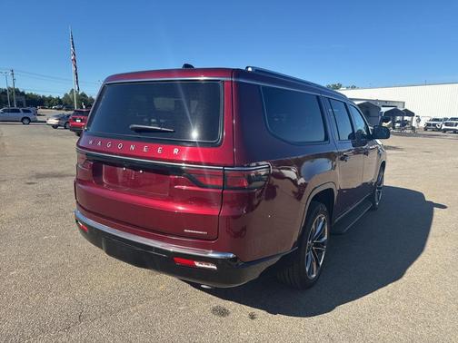 2024 Jeep Wagoneer L Series II 4x4