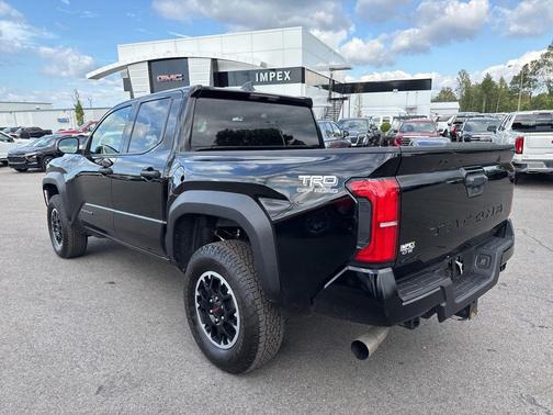 2025 Toyota Tacoma SR