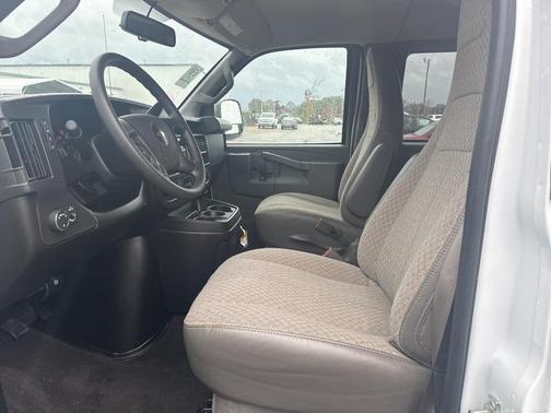 2025 Chevrolet Express 3500 RWD 3500 Extended Wheelbase LS