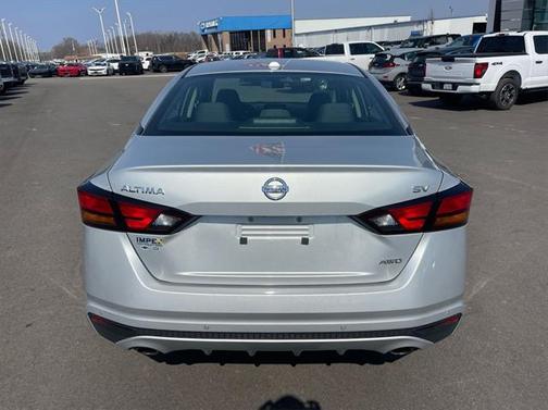 2022 Nissan Altima 2.5 SV