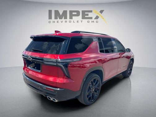 Radiant Red Tintcoat 2024 Chevrolet Traverse RS