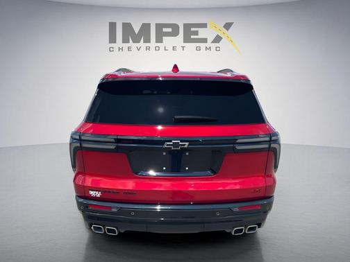 Radiant Red Tintcoat 2024 Chevrolet Traverse RS
