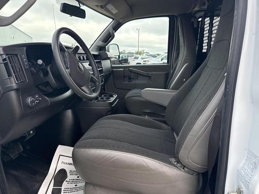 2023 GMC Savana 2500 Work Van