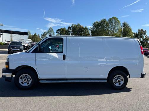 2023 GMC Savana 2500 Work Van