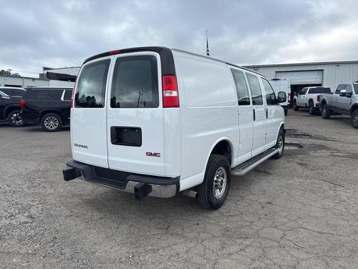 2023 GMC Savana 2500 Work Van