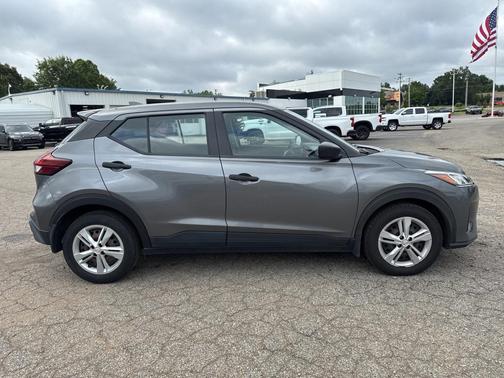 2021 Nissan Kicks S