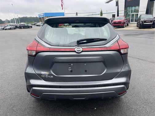 2021 Nissan Kicks S