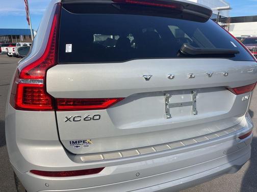 Silver Dawn Metallic 2023 Volvo XC60 B5 Core