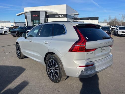 2023 Volvo XC60 B5 Core