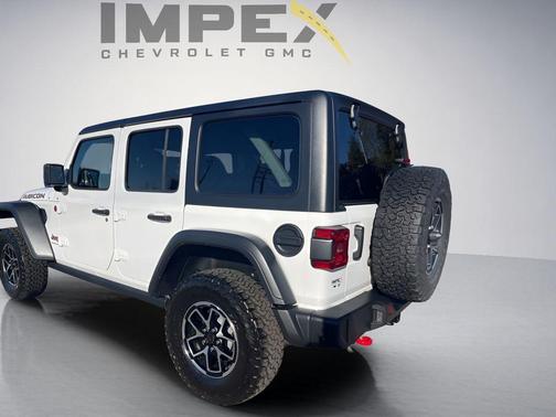 Bright White Clearcoat 2025 Jeep Wrangler Rubicon