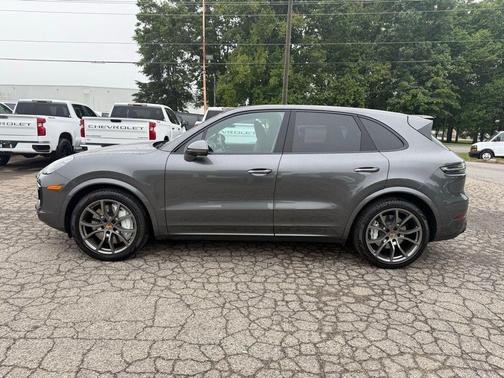 2022 Porsche Cayenne Turbo