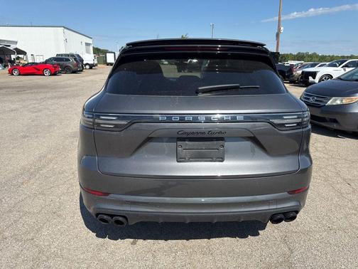 2022 Porsche Cayenne Turbo