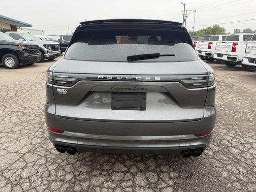 2022 Porsche Cayenne Turbo